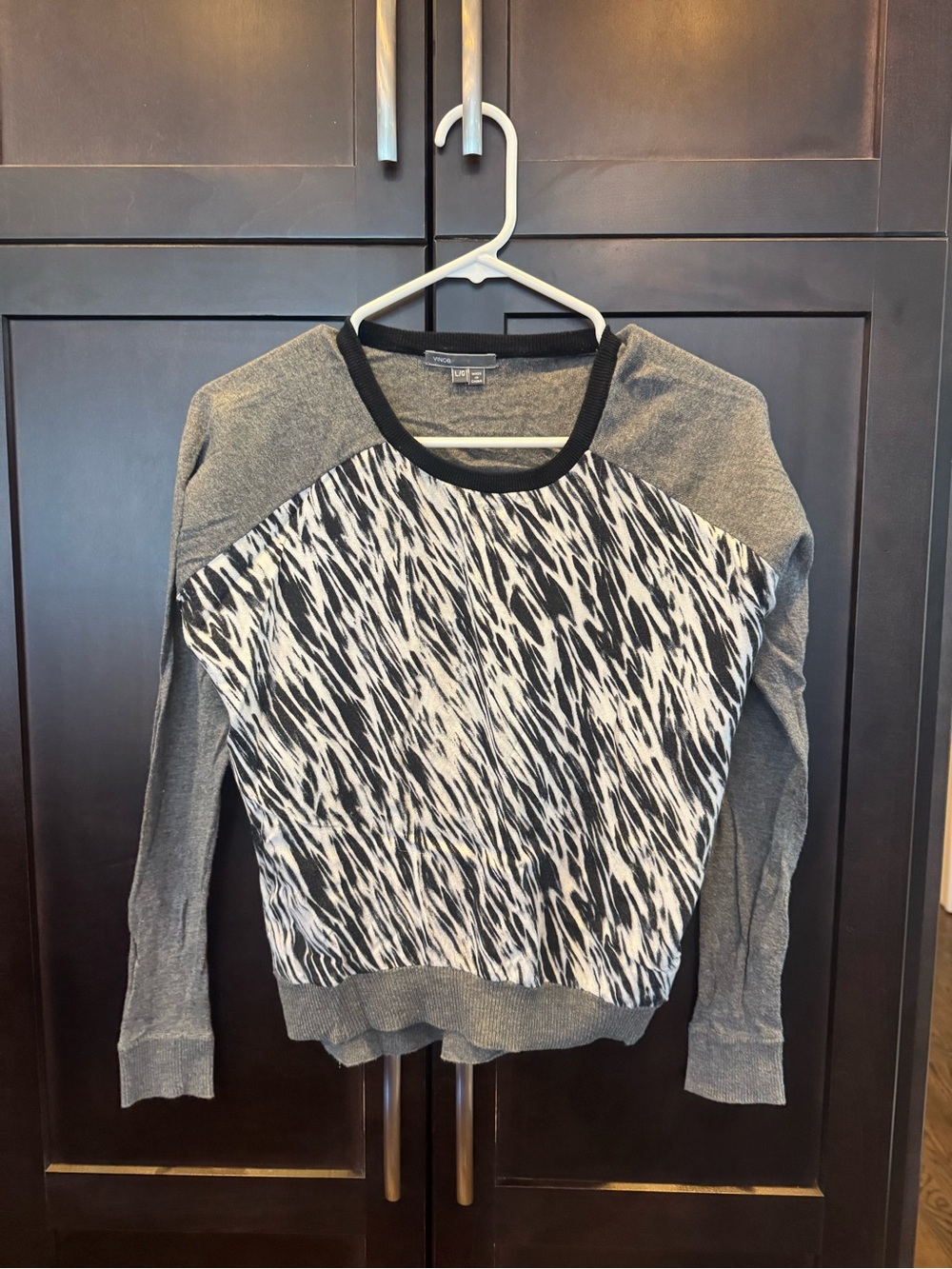 Vince Black & Gray Patterned Raglan Crewneck Sweater